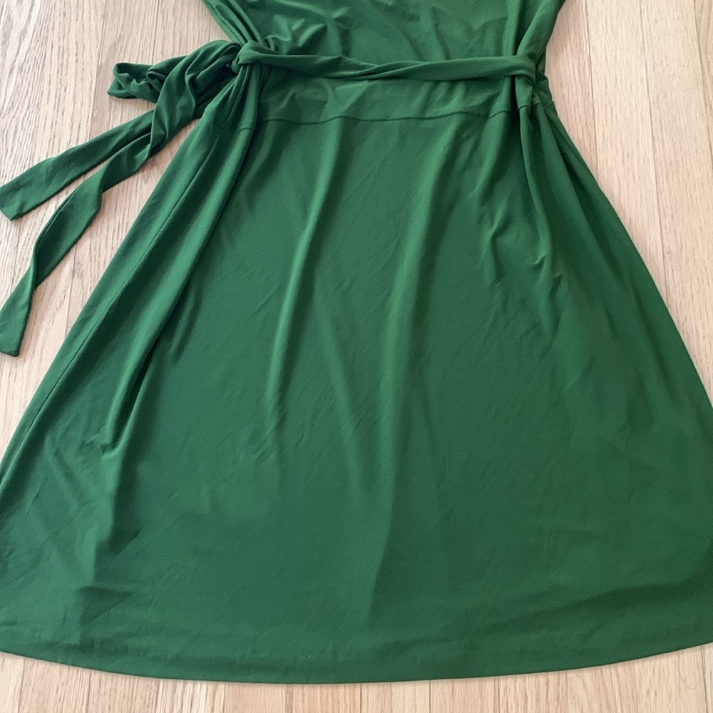 Norma Kamali Jersey Short Sleeve Wrap Dress Olive Green Size XXL NWT - Picture 10 of 13